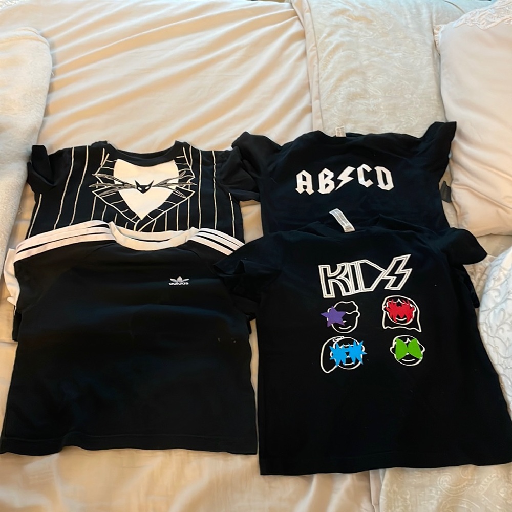 Lot of black t shirts  (Adidas/ Jack Skellington/ Rabbit skins brand)